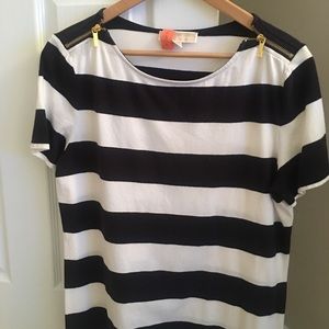 Micheal Kors short sleeve shirt